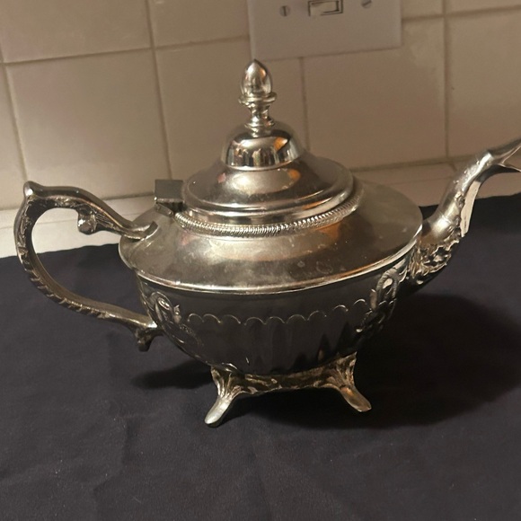 Vintage teapot - Picture 1 of 1
